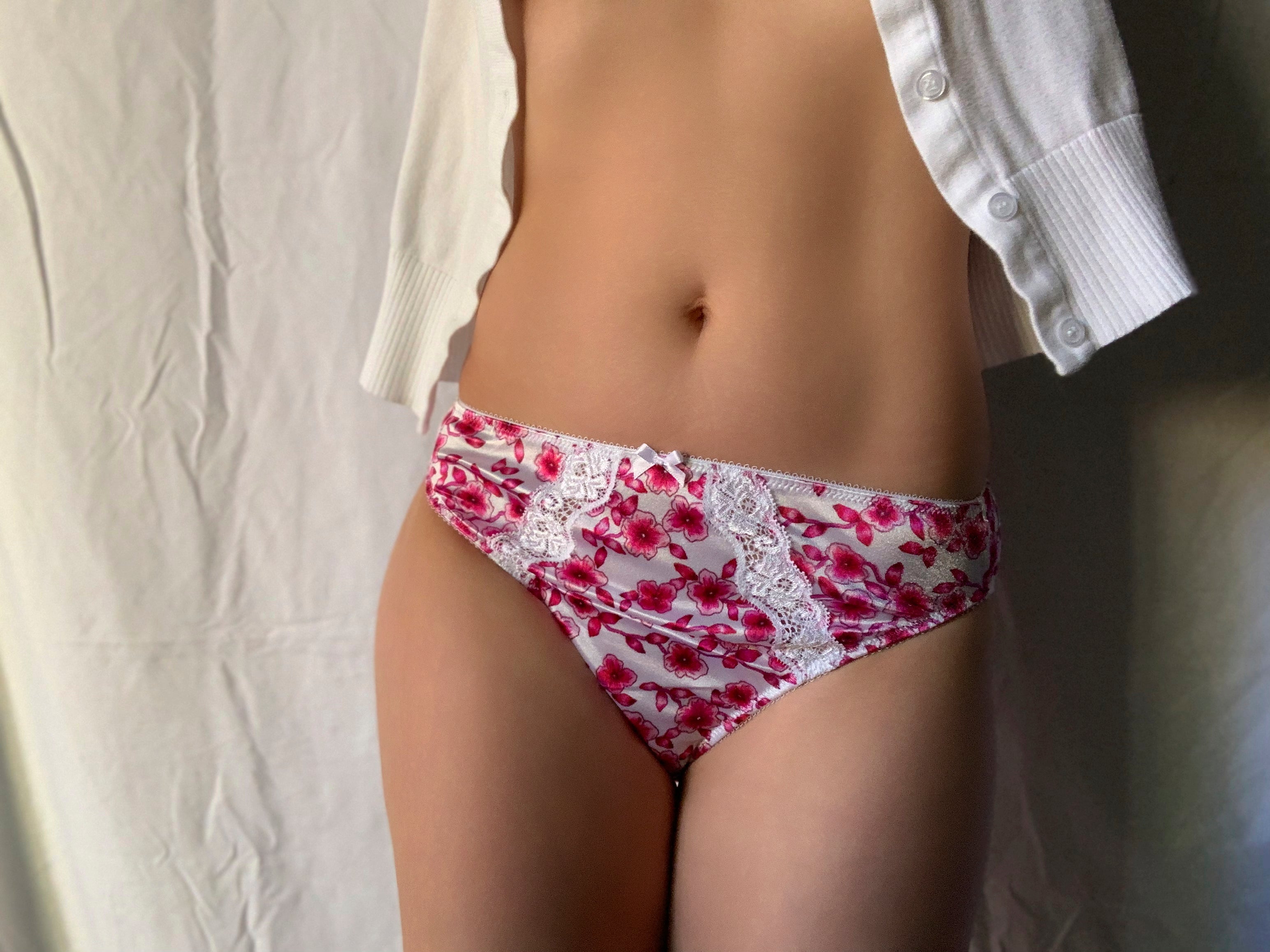 Floral hipster panty with hot pink flower print and white lace-trim edges